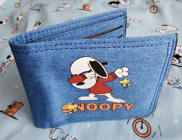 Vintage-Inspired Snoopy Wallet – Stylish and Functional