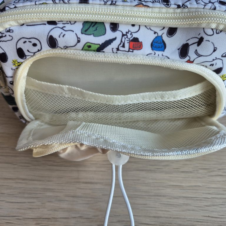 Cream Snoopy Pencil Case – Multi-Compartment Organiser