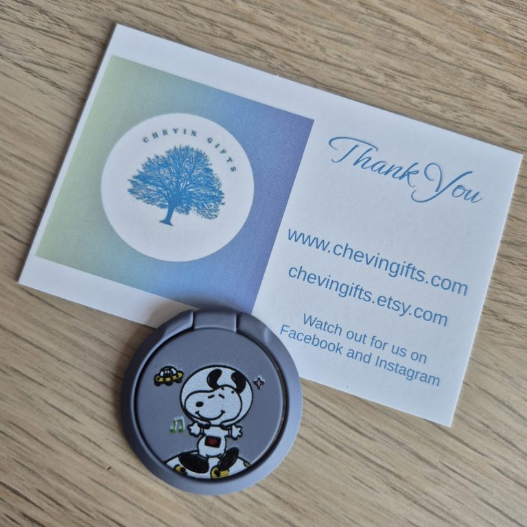 📱 Keep Your Phone Secure and Stylish with the Adorable Snoopy Phone Ring!