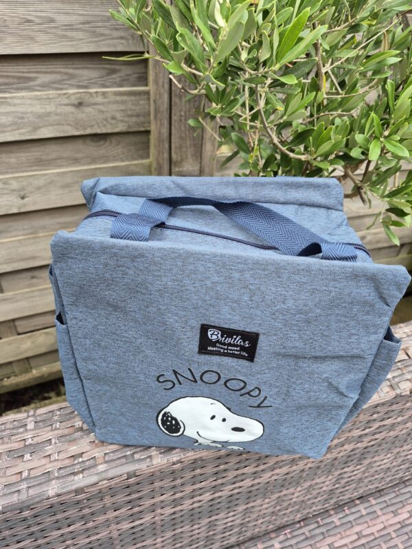 Denim Blue Snoopy Insulated Lunch Bag – Stylish, Practical & Fun - Image 3