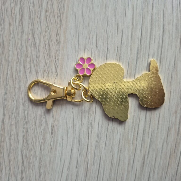 Snoopy Metal Keychain with Pink Charm – Cute & Stylish Accessory