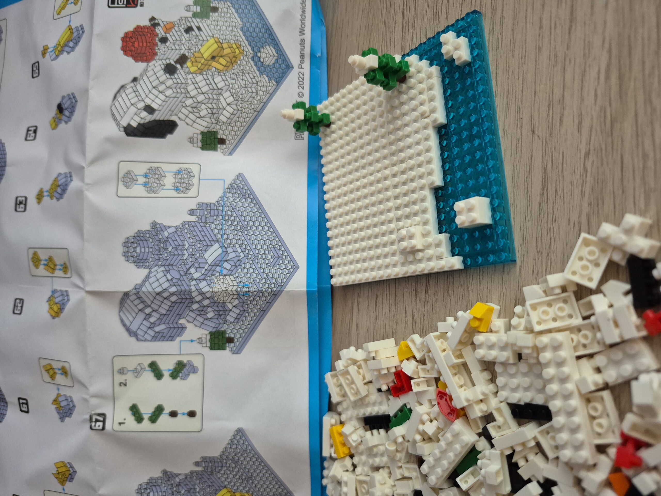 Buildable Snoopy Snowman Brick Model – 8cm Collectible Gift Set - Image 2