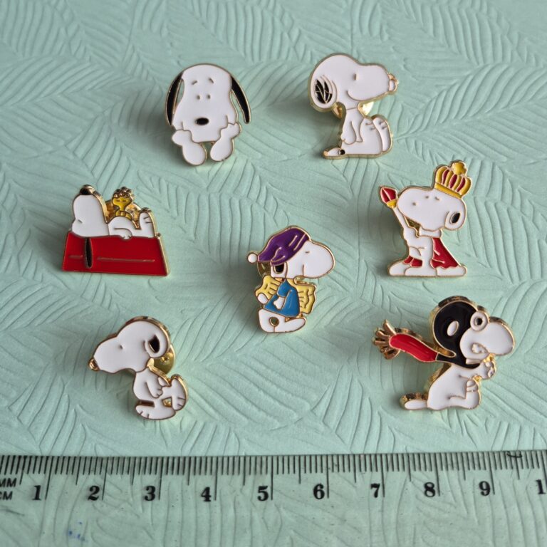 Snoopy Metal & Enamel Pin Collection – Classic Peanuts Character Pins