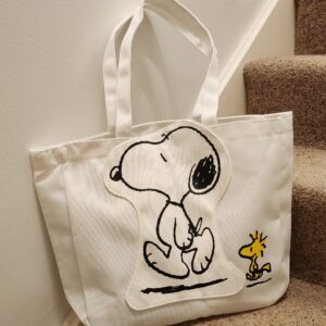 Cream Snoopy Tote Bag – Stylish, Spacious & Perfect for Everyday Adventures