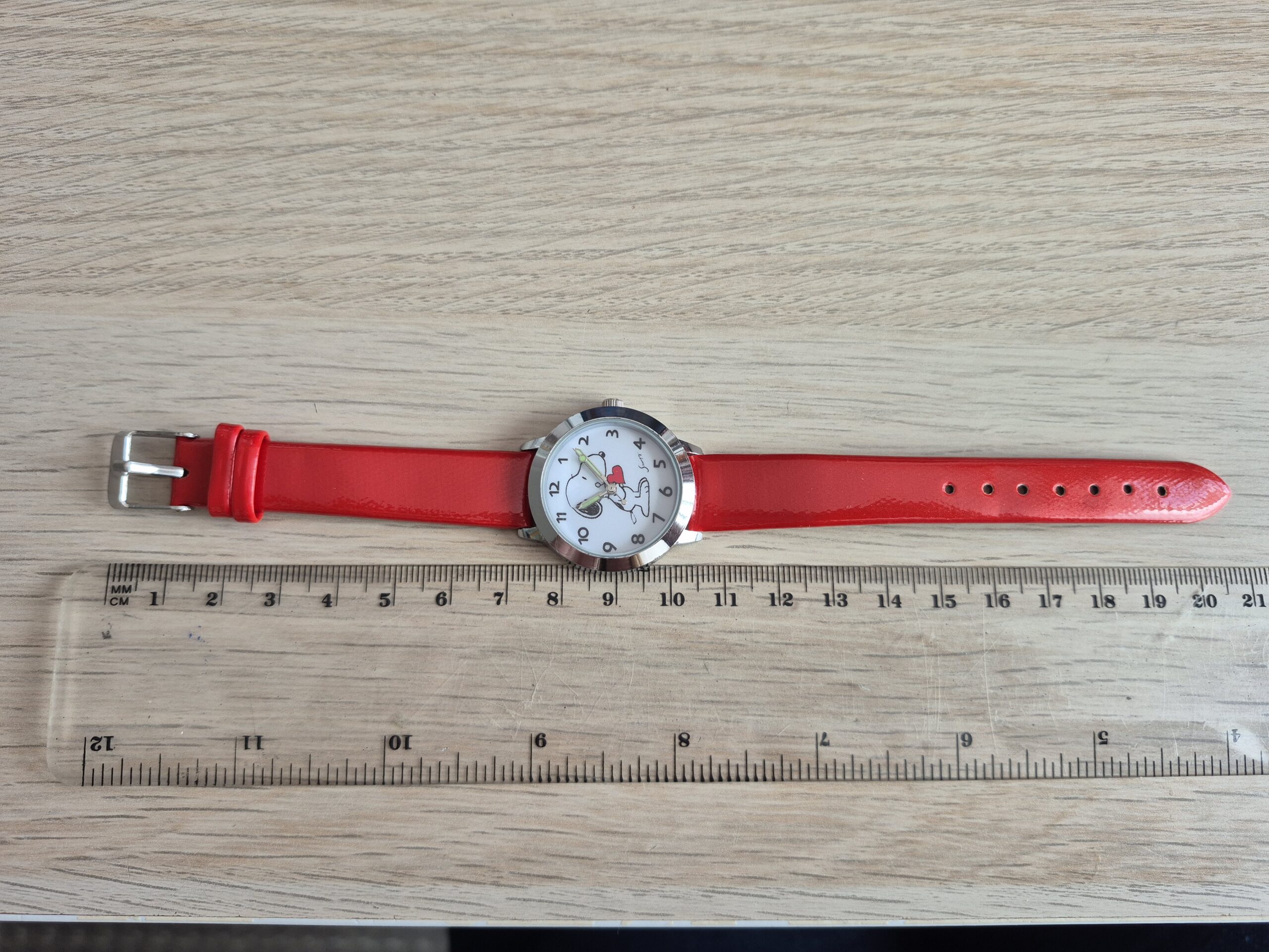 Snoopy Hugging Heart Watch – Easy Read Children’s / Small Wrist Watch - Image 2